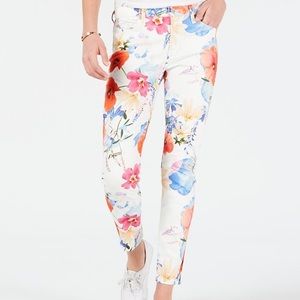 NWT 7 for all Mankind Floral Jeans Size 29